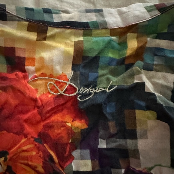 Desigual Camila Pixelated-Butterfly Button Up Blouse (T3) - Picture 6 of 6